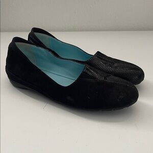 Thierry Rabotin Black Half Suede Half Stamped Leather ballet flats US 6